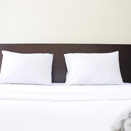 Deluxe & Cozy 4Br Galeri Ciumbuleuit Apartment By Travelio Бандунг Екстериор снимка